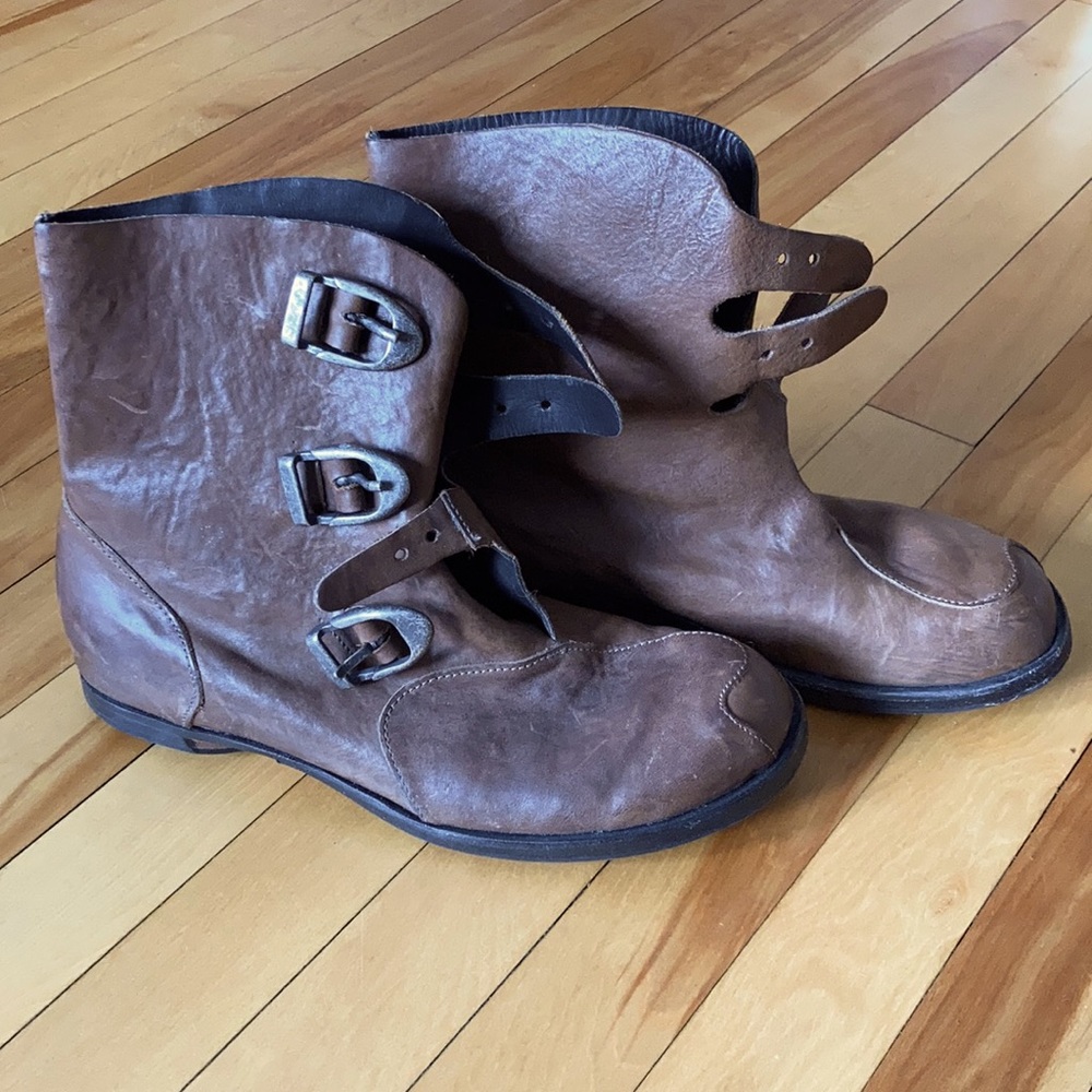 CYDWOQ brown leather ankle boots